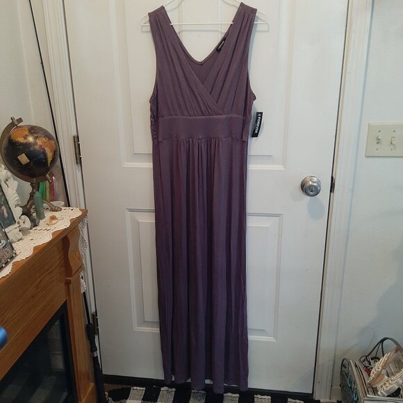 'Forever' Sleeveless Maxi Dress; Empire Waist; Size L; NWT; Heather Plum; V-neck - Picture 1 of 5